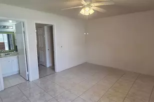 200 SW 132nd Way, Pembroke Pines, FL 33027 - Photo 21