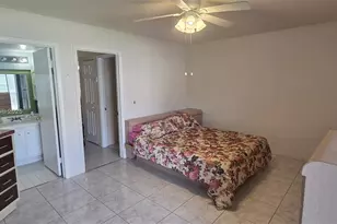 200 SW 132nd Way, Pembroke Pines, FL 33027 - Photo 17