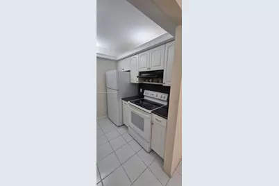 200 SW 132nd Way #212L, Pembroke Pines, FL 33027 - Photo 15