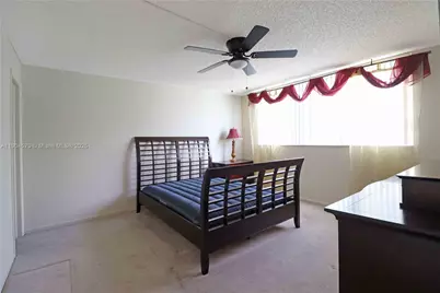 361 S Hollybrook Dr #102, Pembroke Pines, FL 33025 - Photo 9