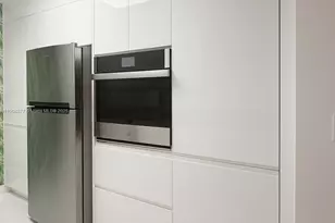 20355 NE 34th Ct, Aventura, FL 33180 - Photo 7