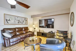 9927 NW 6th Pl, Plantation, FL 33324 - Photo 13