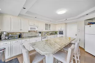 2000 Island Blvd, Aventura, FL 33160 - Photo 11