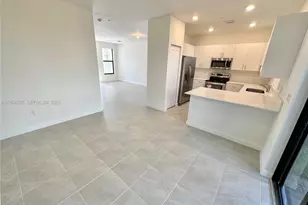 261 SW 159th Way, Pembroke Pines, FL 33027 - Photo 3