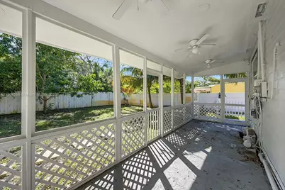 422 49th St, West Palm Beach, FL 33407 - Photo 23