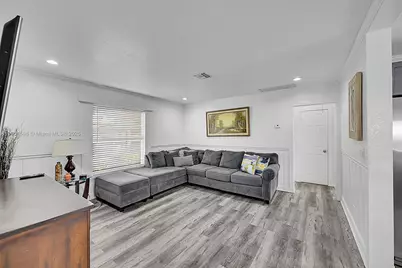 422 49th St, West Palm Beach, FL 33407 - Photo 11