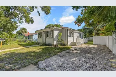 422 49th St, West Palm Beach, FL 33407 - Photo 7