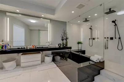 18555 Collins Ave #2403, Sunny Isles Beach, FL 33160 - Photo 23