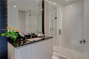 18555 Collins Ave, Sunny Isles Beach, FL 33160 - Photo 21