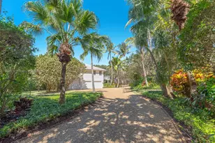 247 S Beach Rd, Jupiter Island, FL 33455 - Photo 13