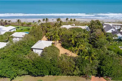 247 S Beach Rd, Jupiter Island, FL 33455 - Photo 9