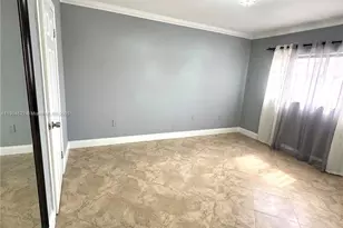 7870 W 29th Way, Hialeah, FL 33018 - Photo 13