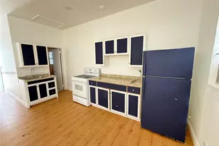 323 S 21st Ave, Hollywood, FL 33020 - Photo 3