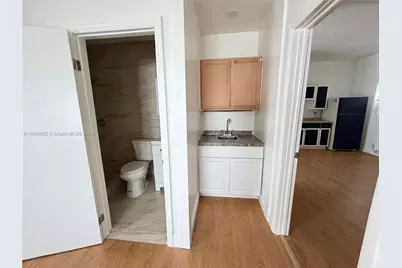 323 S 21st Ave #a5, Hollywood, FL 33020 - Photo 9