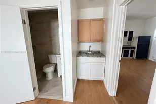 323 S 21st Ave, Hollywood, FL 33020 - Photo 9