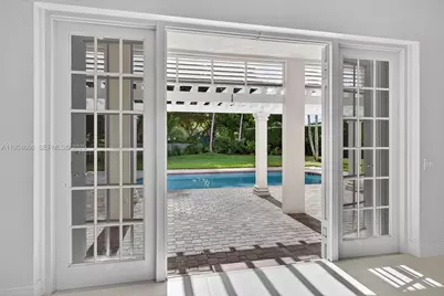 1781 Harbor Pointe Cir, Weston, FL 33327 - Photo 15