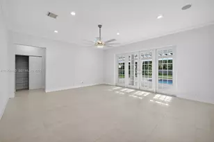1781 Harbor Pointe Cir, Weston, FL 33327 - Photo 11