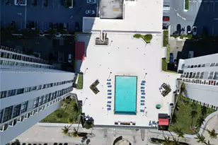 3675 N Country Club Dr, Aventura, FL 33180 - Photo 3