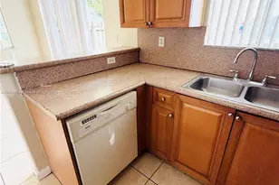 2505 SE 14th Ave, Homestead, FL 33035 - Photo 7