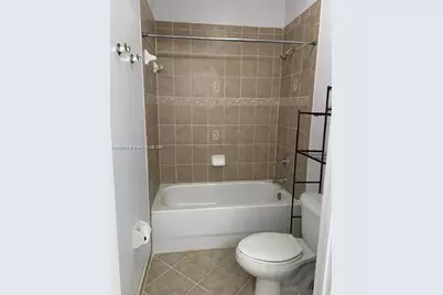 1176 NE 32nd Ave #1176, Homestead, FL 33033 - Photo 17