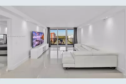 3140 S Ocean Dr #1011, Hallandale Beach, FL 33009 - Photo 1