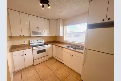 3737 Mil Lake Cir #3737, Greenacres, FL 33463 - Photo 1