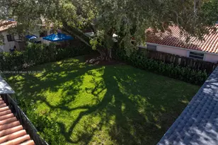 2625 SW 32nd Ct, Miami, FL 33133 - Photo 23