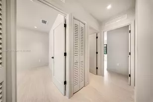 2625 SW 32nd Ct, Miami, FL 33133 - Photo 15