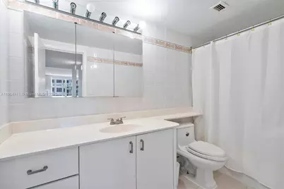 5001 Collins Ave #11F, Miami Beach, FL 33140 - Photo 21