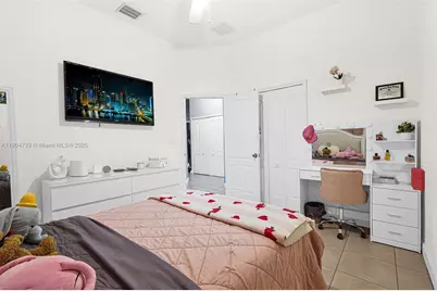 9067 NW 182nd Ter, Hialeah, FL 33018 - Photo 23