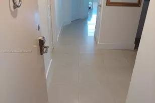 100 Lincoln Rd, Miami Beach, FL 33139 - Photo 13