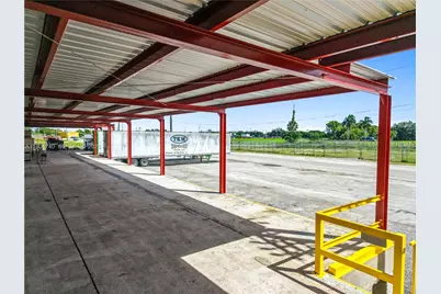 901 NW 9th St, Belle Glade, FL 33430 - Photo 3
