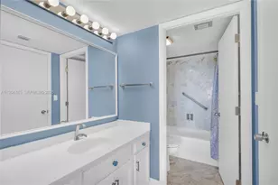 3200 N Port Royale Dr N, Fort Lauderdale, FL 33308 - Photo 23