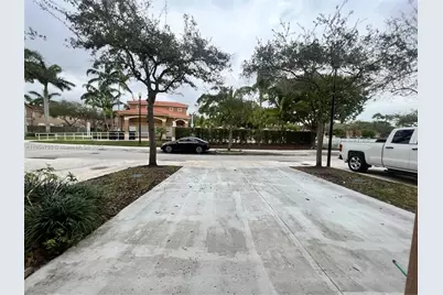 8564 SW 214th Way, Cutler Bay, FL 33189 - Photo 5