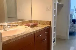 100 Lincoln Rd, Miami Beach, FL 33139 - Photo 25