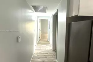 820 15th St, Miami Beach, FL 33139 - Photo 11