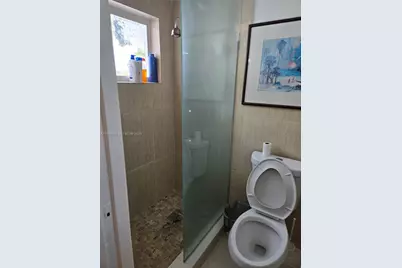 5712 Hollywood Blvd #2, Hollywood, FL 33021 - Photo 7