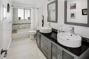 19901 NE 21st Ave, Miami, FL 33179 - Photo 11