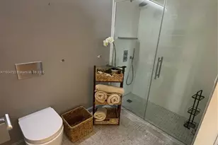 1121 Crandon Blvd, Key Biscayne, FL 33149 - Photo 17