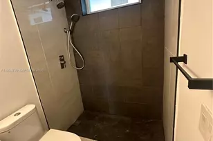 3000 Marcos Dr, Aventura, FL 33160 - Photo 11