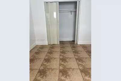 1043 NW 2nd St #6, Miami, FL 33128 - Photo 7