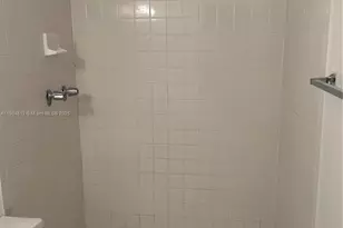 18101 NW 68th Ave, Hialeah, FL 33015 - Photo 9