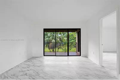 330 W Park Dr #203-10, Miami, FL 33172 - Photo 9