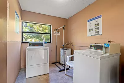 330 W Park Dr #203-10, Miami, FL 33172 - Photo 27