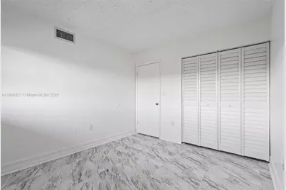 330 W Park Dr #203-10, Miami, FL 33172 - Photo 21