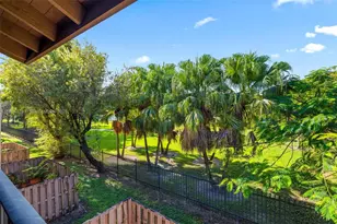 330 W Park Dr, Miami, FL 33172 - Photo 25