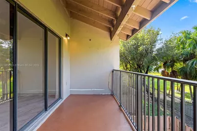 330 W Park Dr #203-10, Miami, FL 33172 - Photo 23