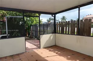 12059 SW 10th St, Miami, FL 33184 - Photo 17