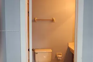 12059 SW 10th St, Miami, FL 33184 - Photo 9