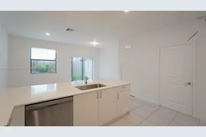 11870 SW 246th Ln, Homestead, FL 33032 - Photo 7